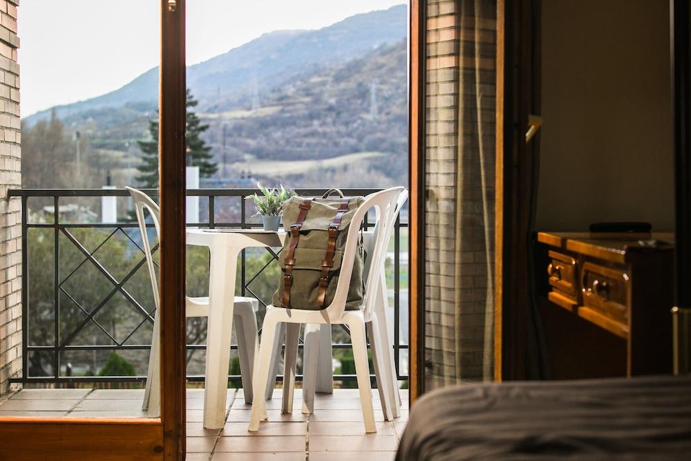 Hotel Snoe Condes Del Pallars Rialp Extérieur photo
