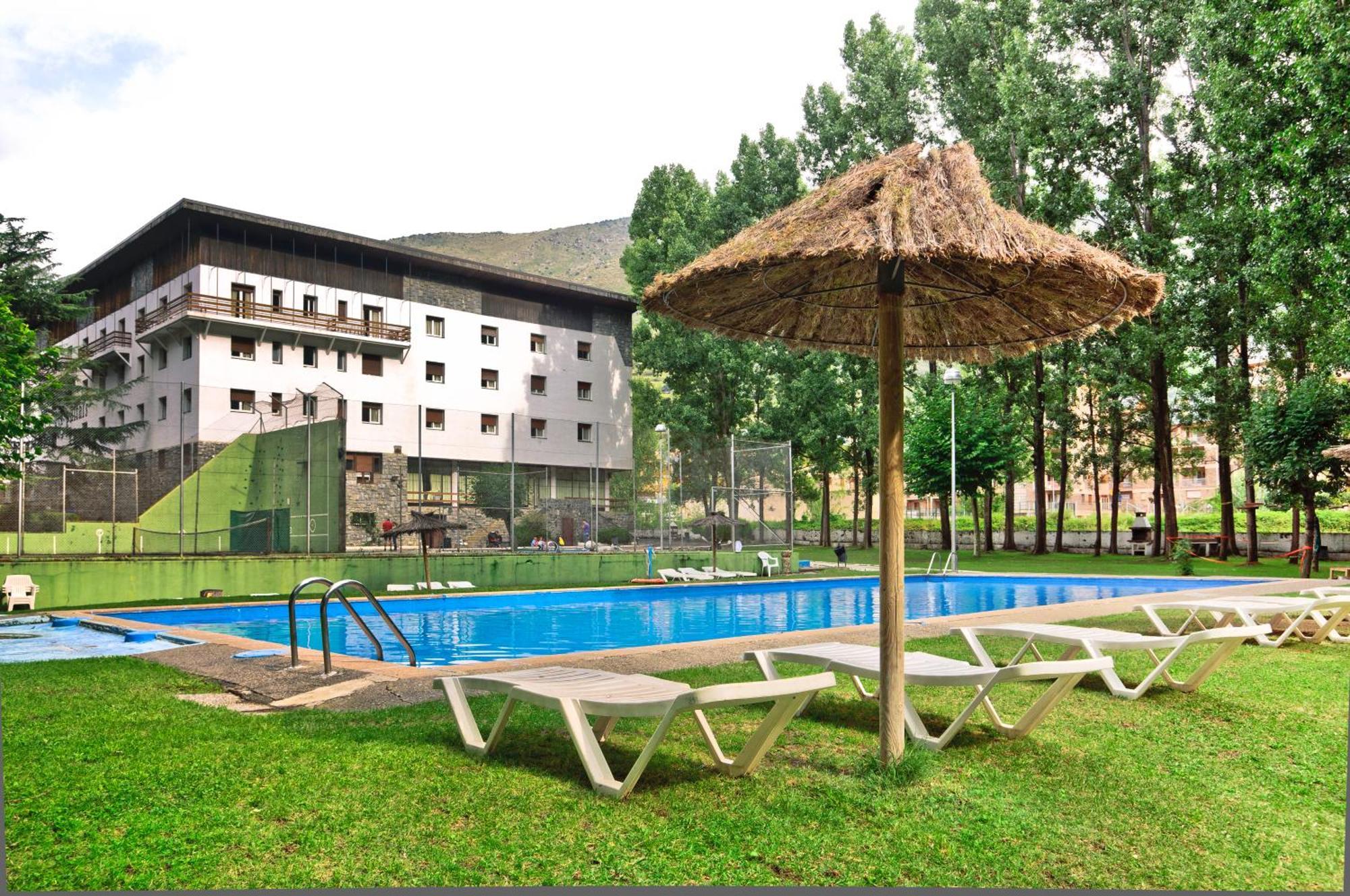 Hotel Snoe Condes Del Pallars Rialp Extérieur photo