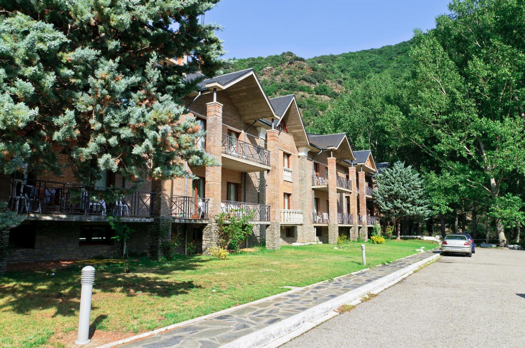 Hotel Snoe Condes Del Pallars Rialp Extérieur photo