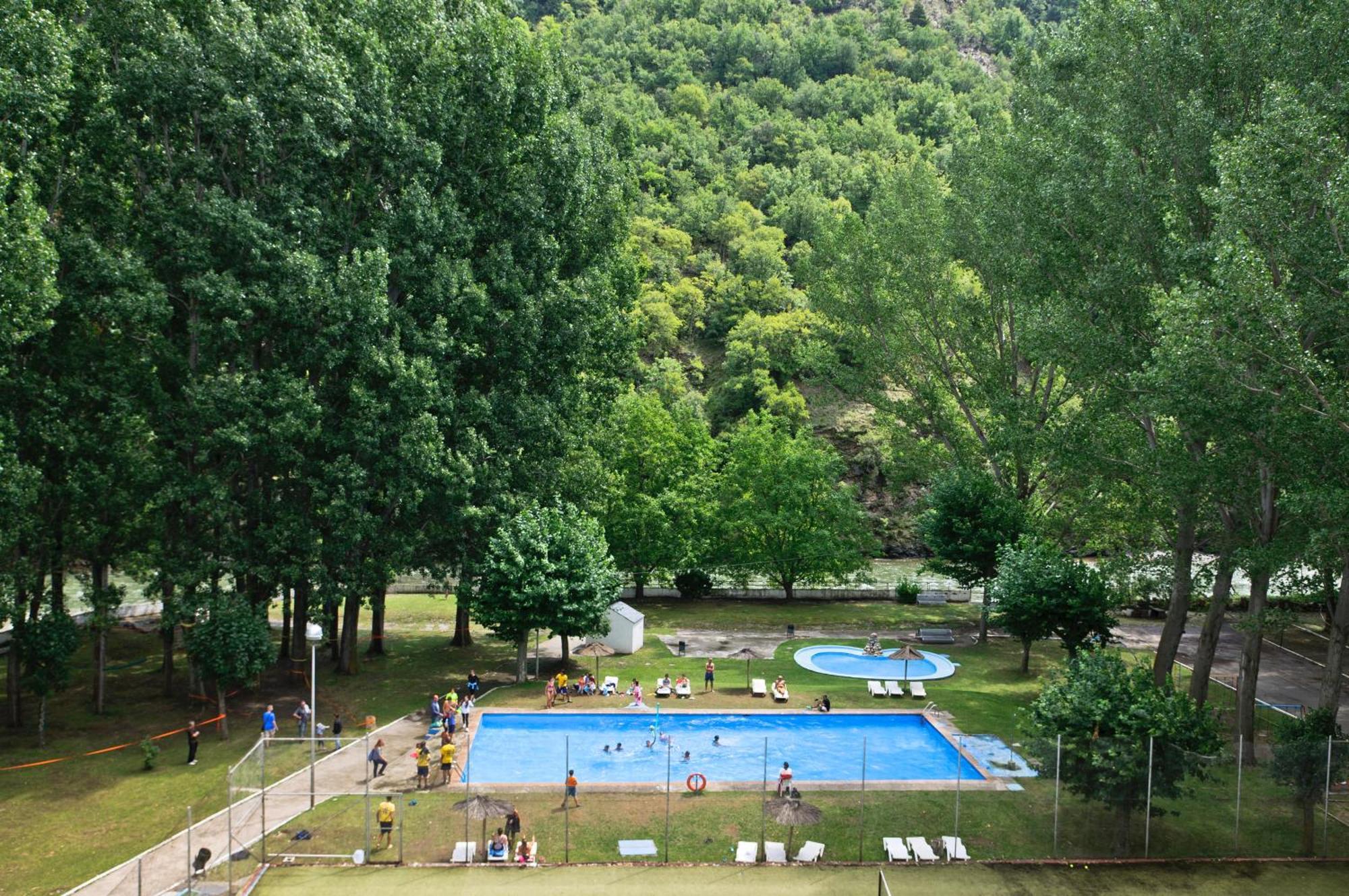 Hotel Snoe Condes Del Pallars Rialp Extérieur photo