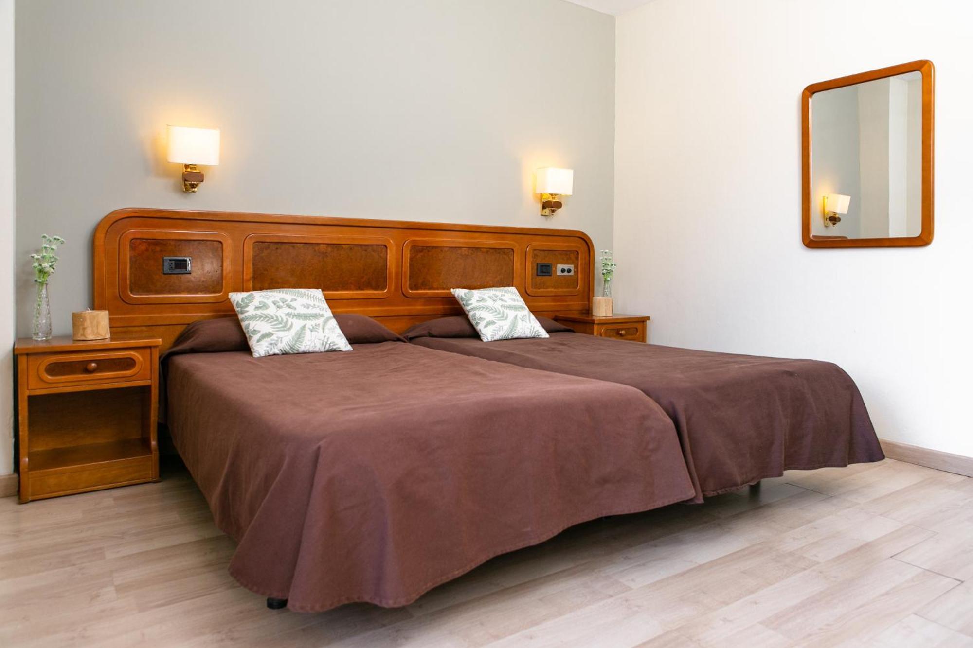 Hotel Snoe Condes Del Pallars Rialp Extérieur photo